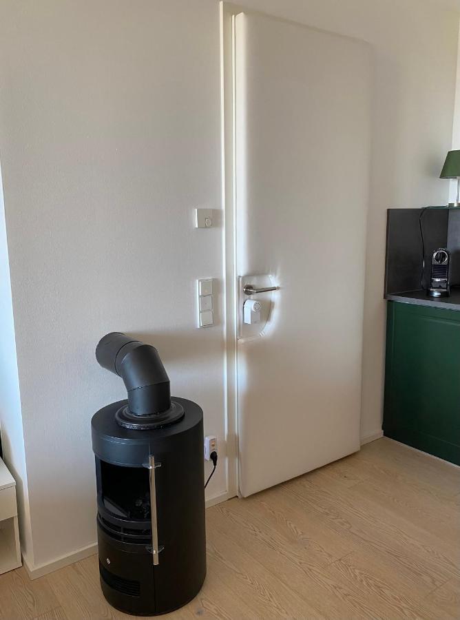 Alpen-panorama - Einzigartige Privatsuite Hoch Ueber Muenchen, 12tes Og, Alpenblick, Loggia, Whirlpool, 15 Minuten Zum Zentrum, Ruhe Und Erholung In Der Stadt Fuer Privat Und Geschaeftlich Reisende Séjour chez l'habitant Munich